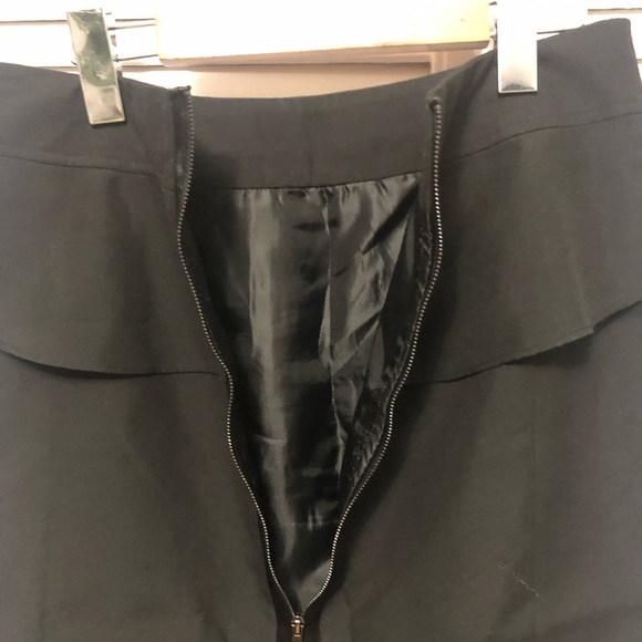 Olive and Oak black peplum skirt. - Picture 5 of 6